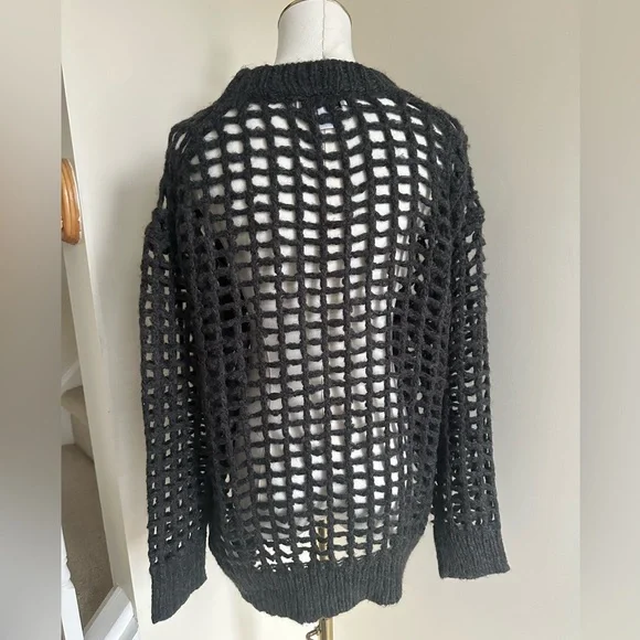 NWOT Urban Outfitters Gray Sweater- Small - Picture 4 of 7